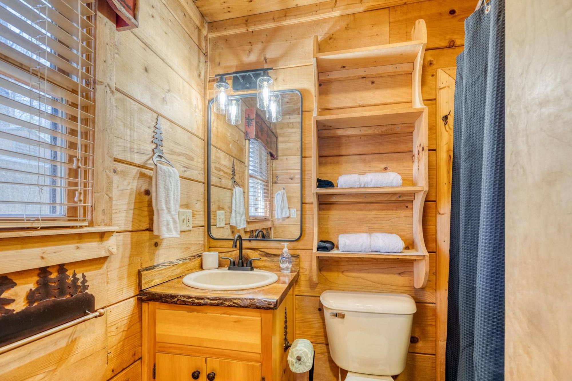 Secluded Sunrise Ridge-10 Min From Blue Ridge, King Beds, Hot Tub, 2 Porches, Fireplace Wood Burning, Mountain View, Cozy Экстерьер фото